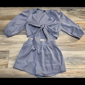 Womens Size Small (4) - SHORT SET - Blue Front Tie Blouse With Matching Shorts